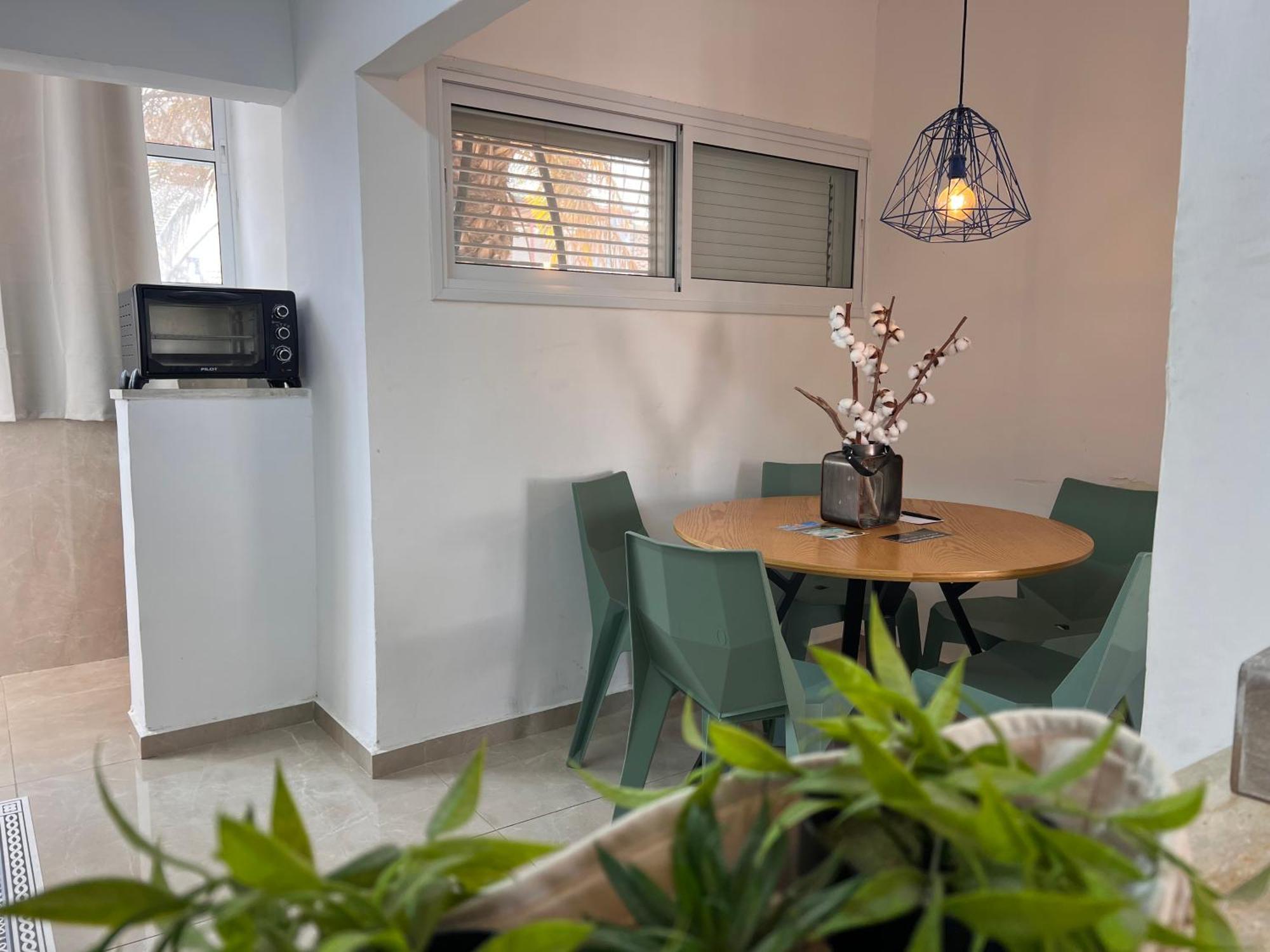 King Of The Dead Sea By Crown Apartment Neve Zohar Exterior foto