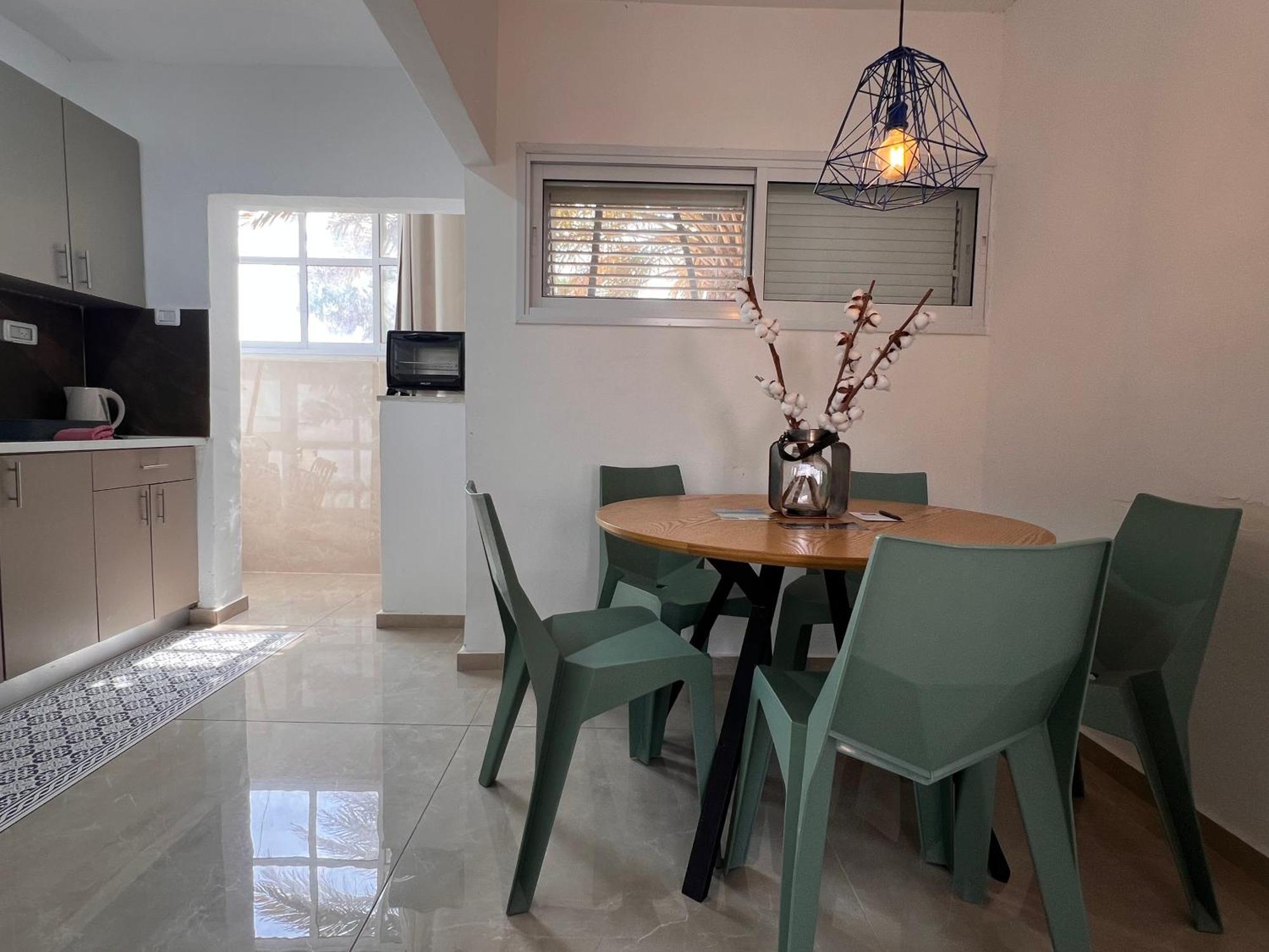 King Of The Dead Sea By Crown Apartment Neve Zohar Exterior foto